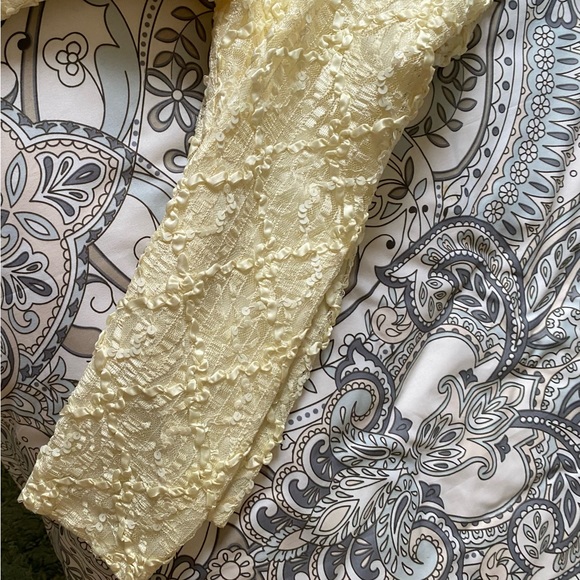 Elegant Sparkling gold/beige  Nu Mode Lace Top - Size 10 - Picture 12 of 12
